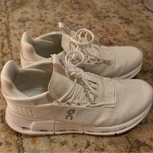 Size 8.5 women’s on clouds